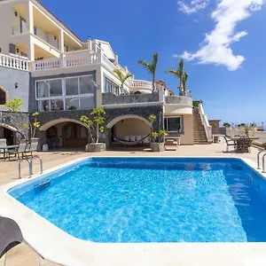 villa-boutique-leicht-friends.tenerifehoteles.net/